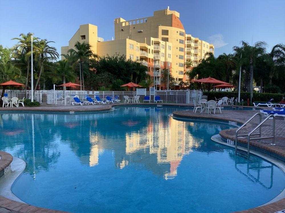 Vacation Village at Bonaventure, Fort Lauderdale — hotel in Weston