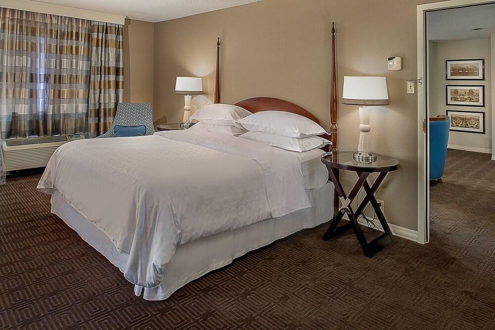 Sheraton Westport Chalet Hotel St. Louis photo 32