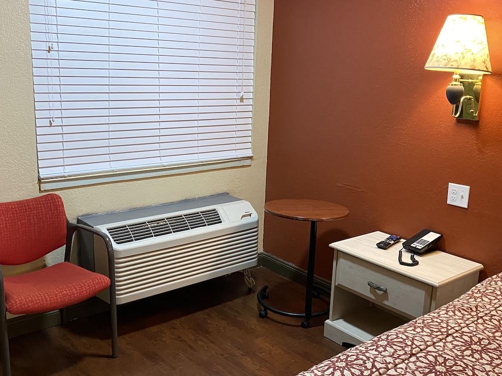 Bayview Motel photo 33