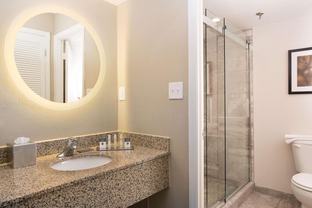 DoubleTree by Hilton Hotel Laurel photo 31