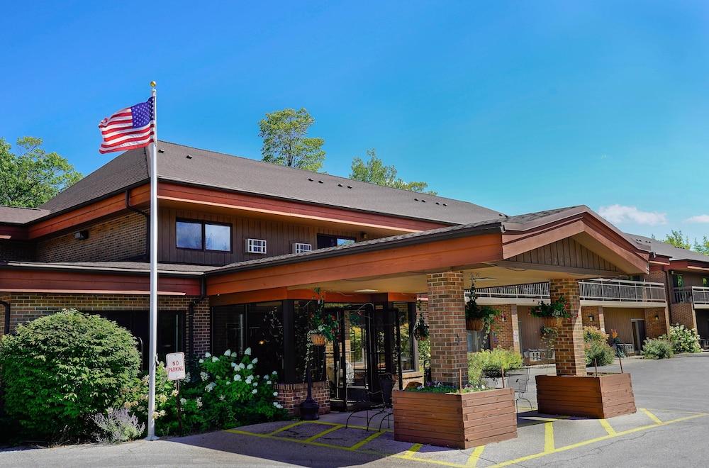 Leelanau Sands Casino & Lodge — hotel in Suttons Bay