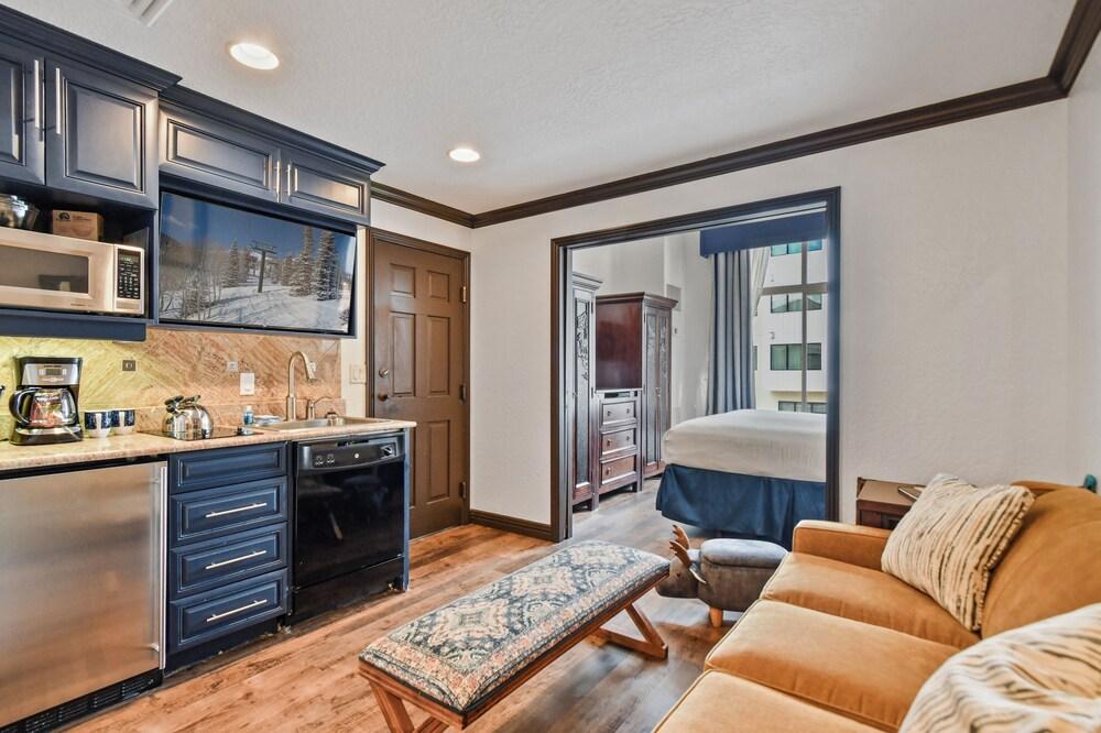 Westgate by Canyons Village Rentals photo 81