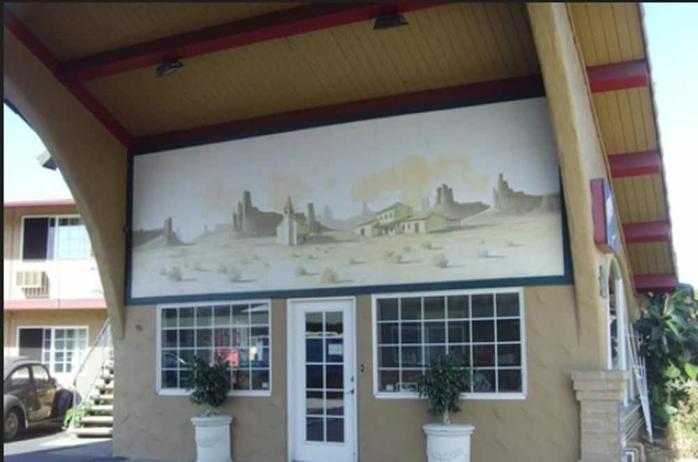 Stardust Inn photo 10