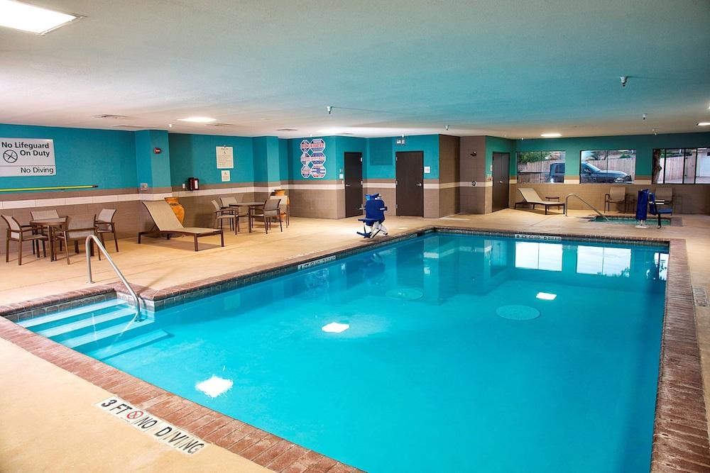 Spark by Hilton Amarillo Medical Center photo 24