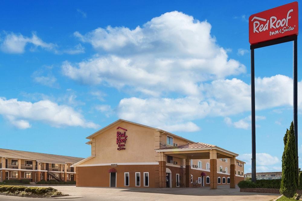 Red Roof Inn & Suites Denton photo 15