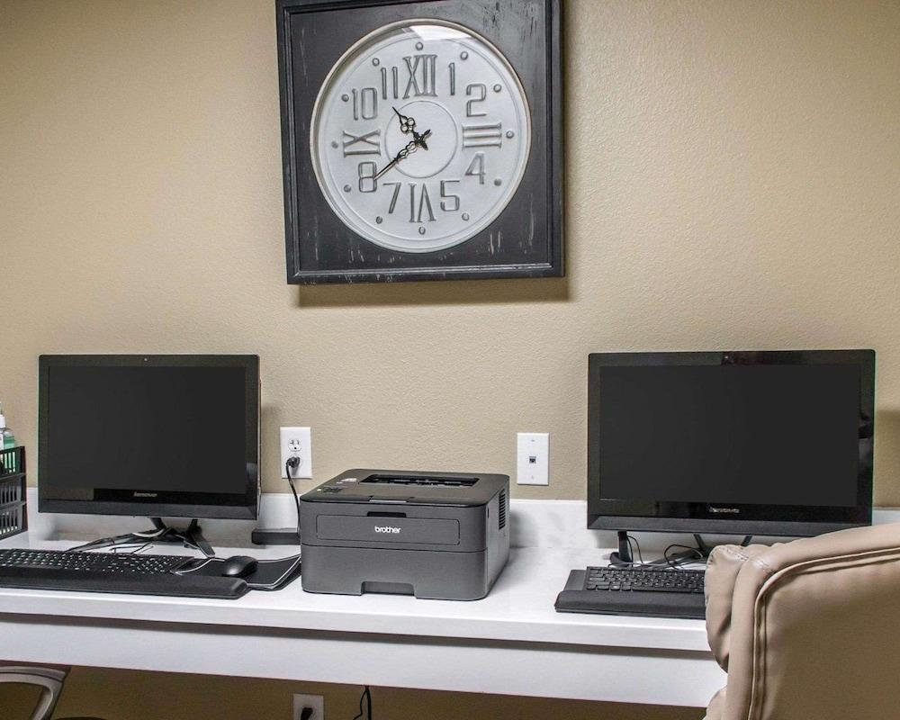 MainStay Suites Cotulla photo 28