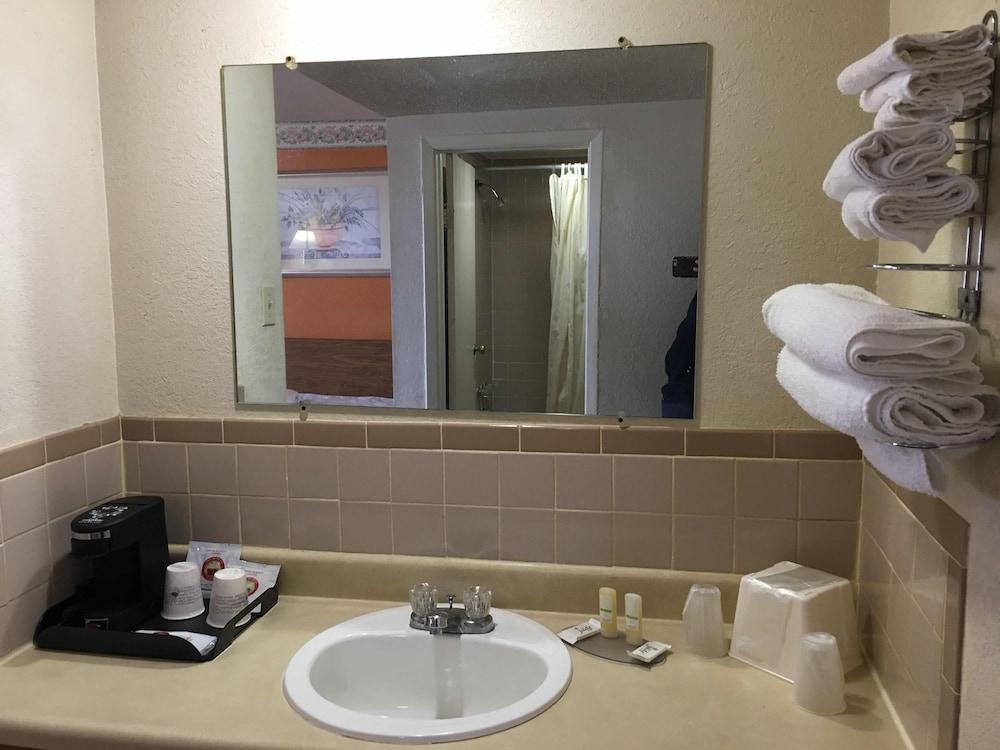 Finns Motel photo 14