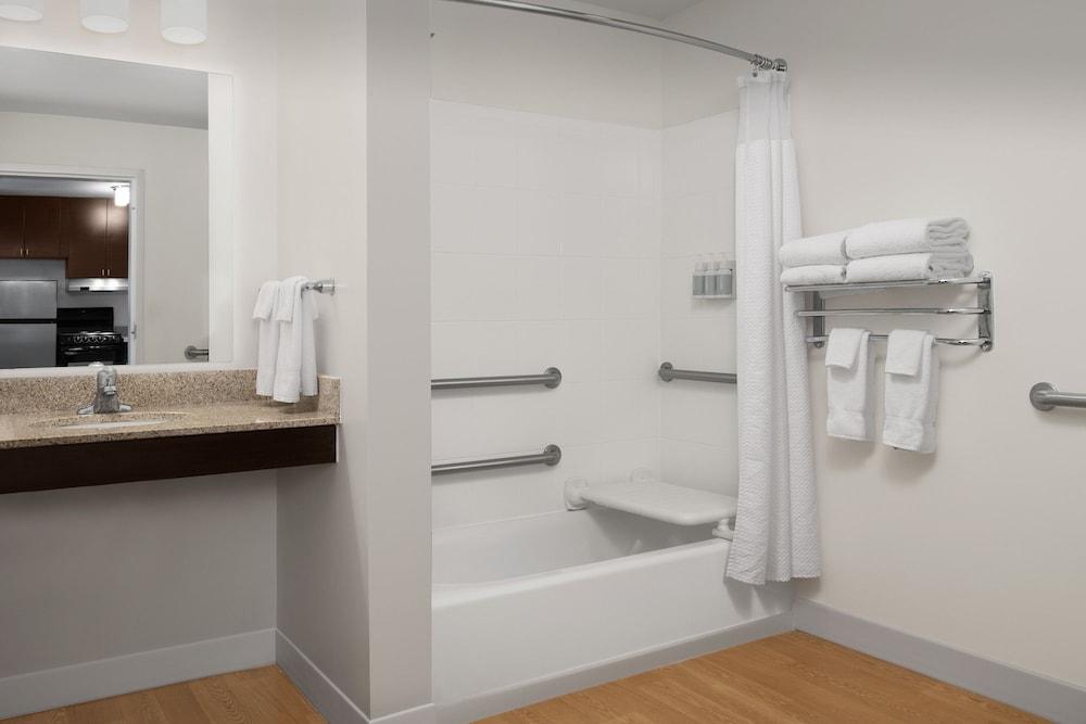 TownePlace Suites by Marriott Cheyenne SW/Downtown Area photo 32