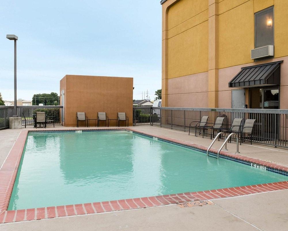 Quality Inn Cleveland, MS photo 22
