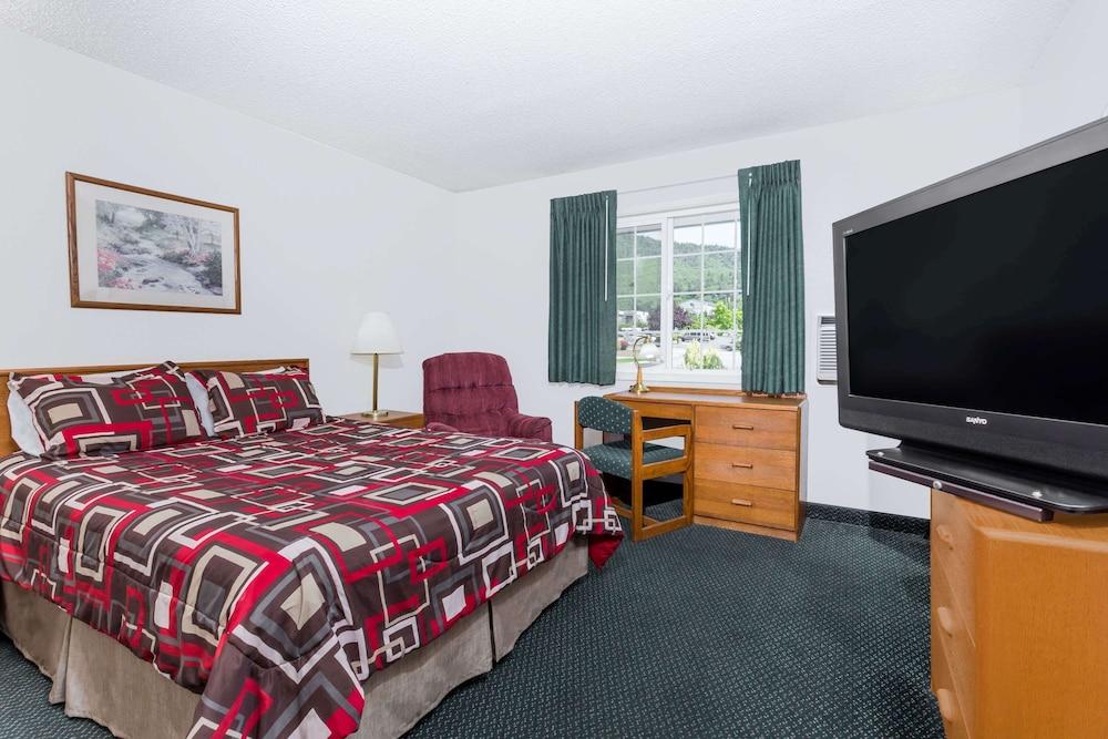 Travelodge by Wyndham Grants Pass photo 5