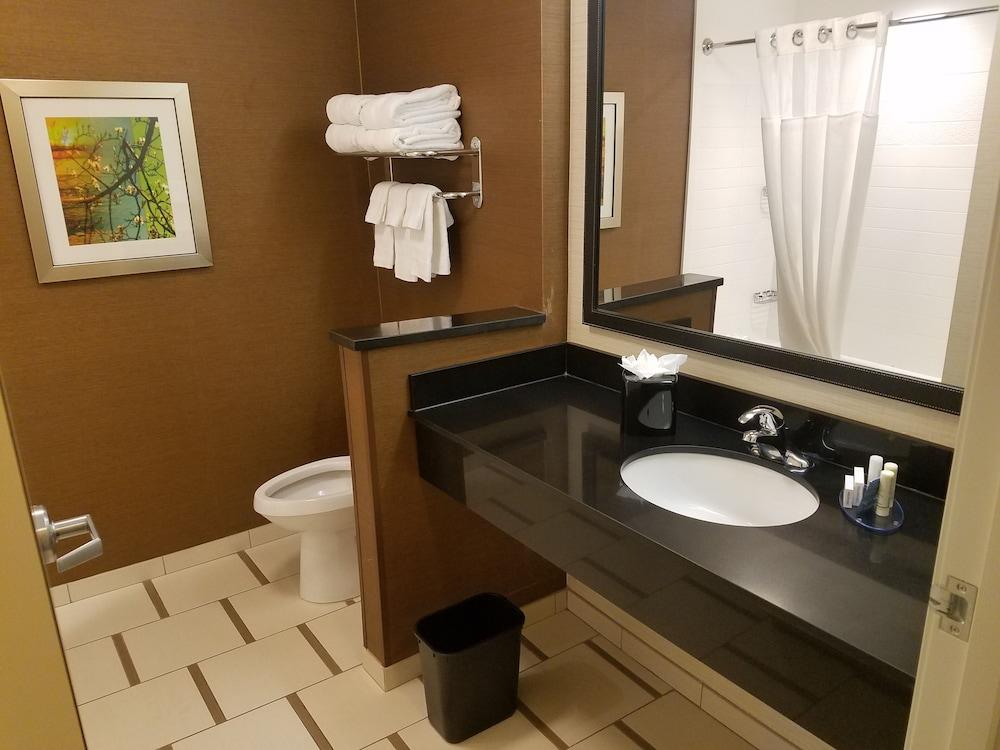 Fairfield Inn & Suites Gallup photo 20