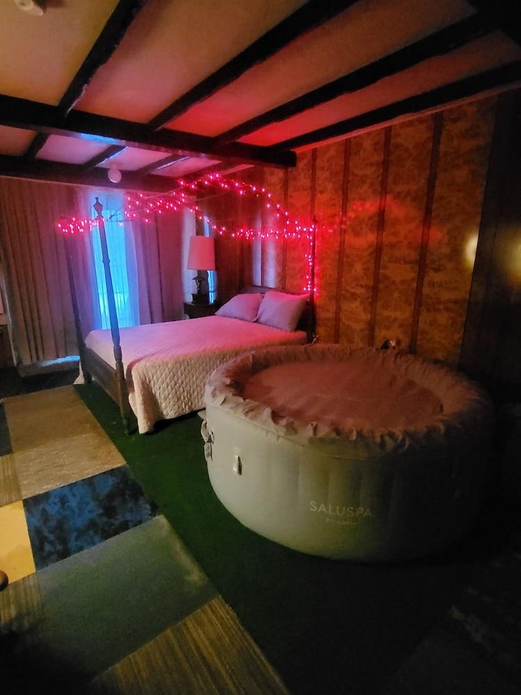 Pocono Mountains Hotel and Spa photo 80
