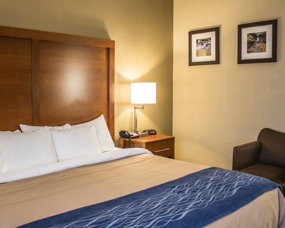 Quality Inn Akron South photo 7