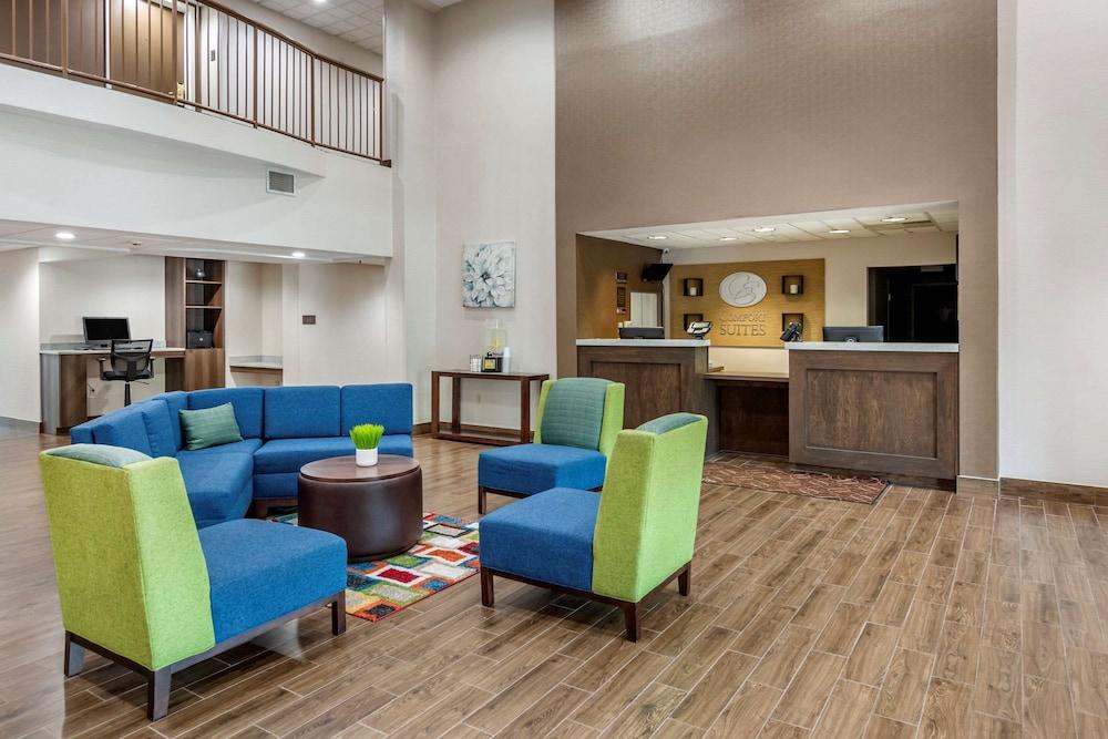 Comfort Suites South Park photo 25
