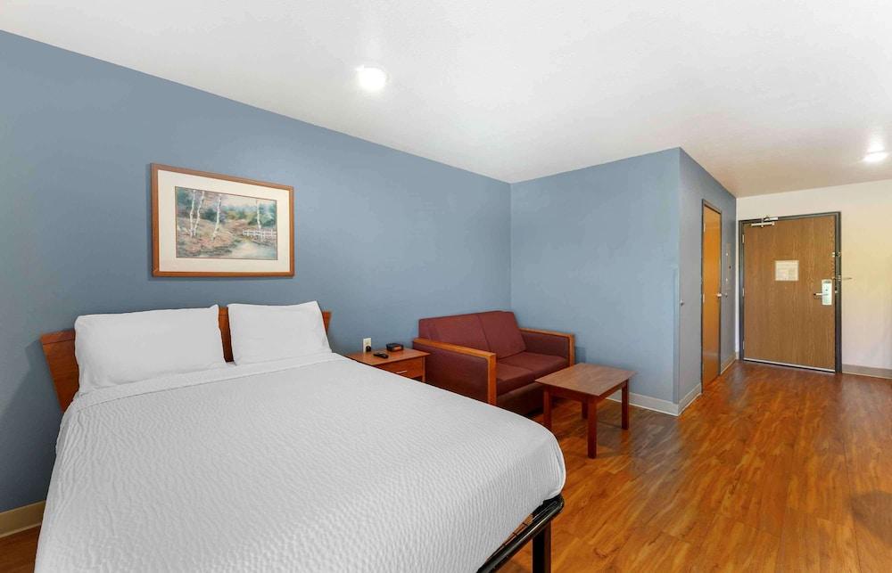 Extended Stay America Select Suites - Akron - South photo 11