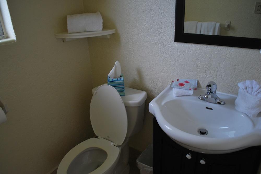 Mar Bay Motel &Suites photo 43