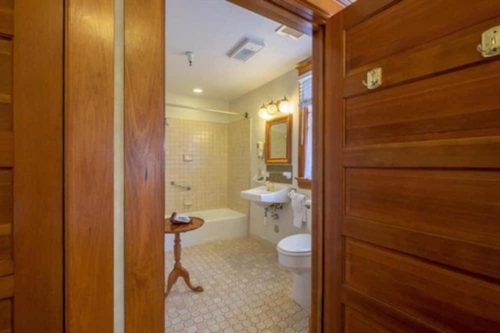 Pacific Grove Inn photo 81