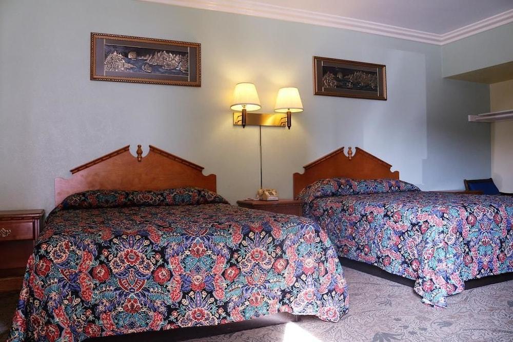 Four Corners motel photo 11