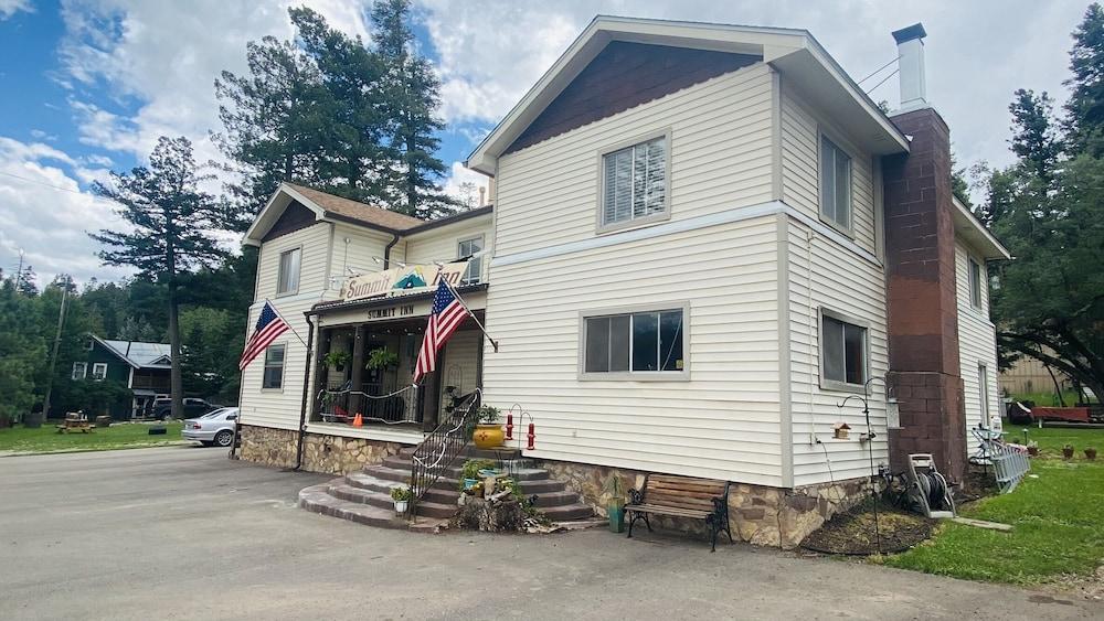 Summit Inn photo 9
