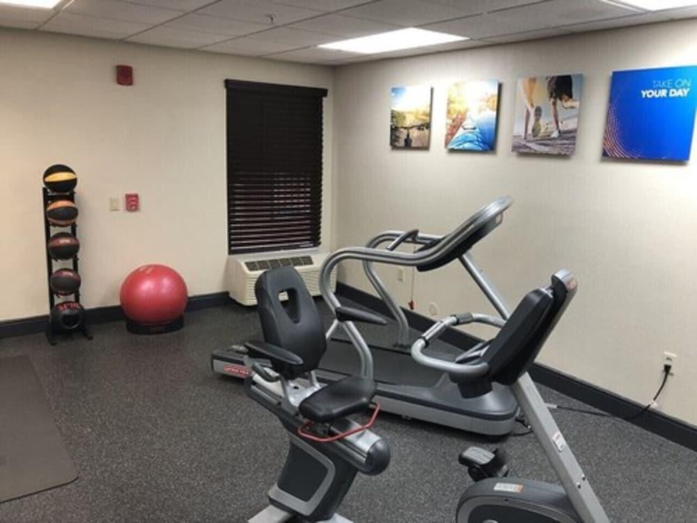 Comfort Inn Darien - North Brunswick photo 32
