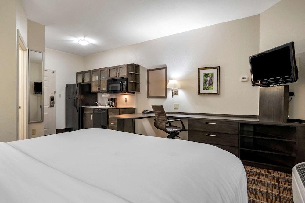 MainStay Suites Denham Springs - Baton Rouge East photo 19