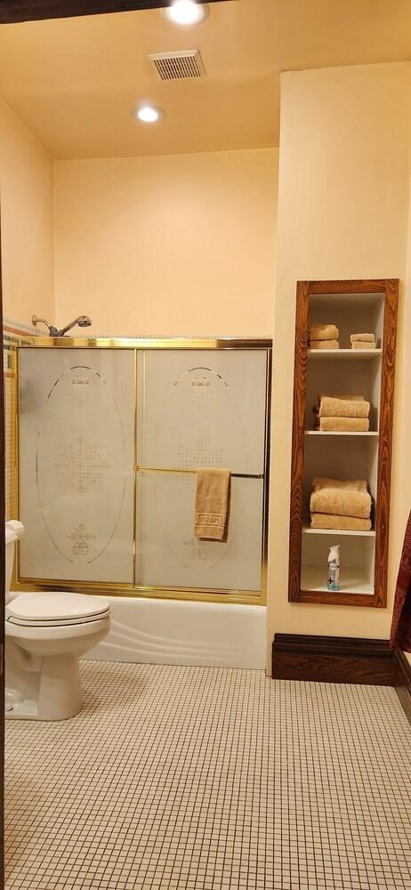 The Stampmill Victorian Suites photo 10