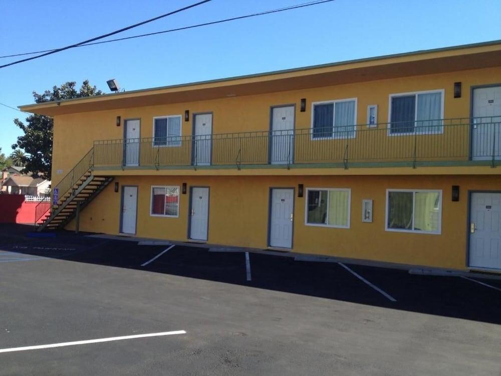 El Rancho Motel photo 18
