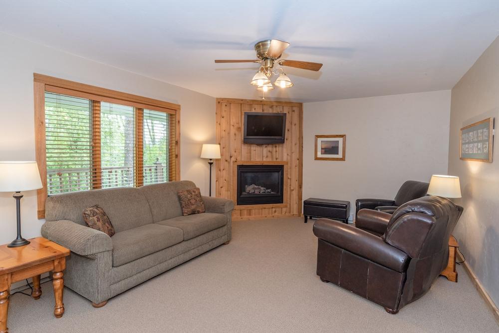 Wilder Inn photo 24