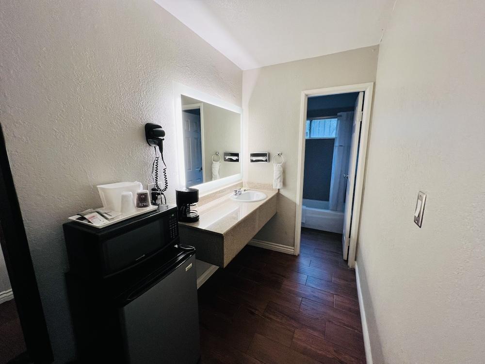 Casa Blanca Hotel - Orange photo 7