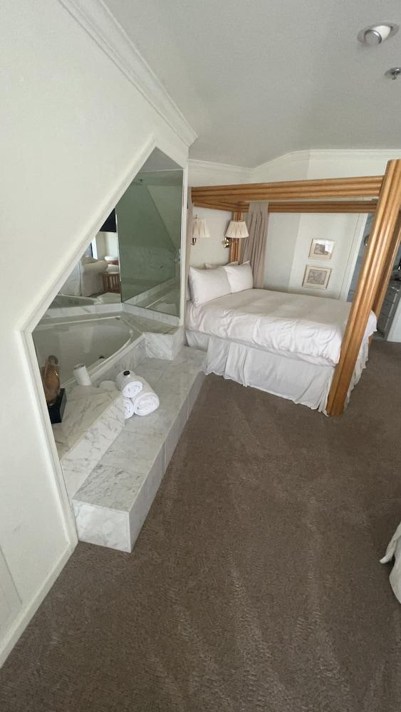 Lighthouse Club Hotel photo 51