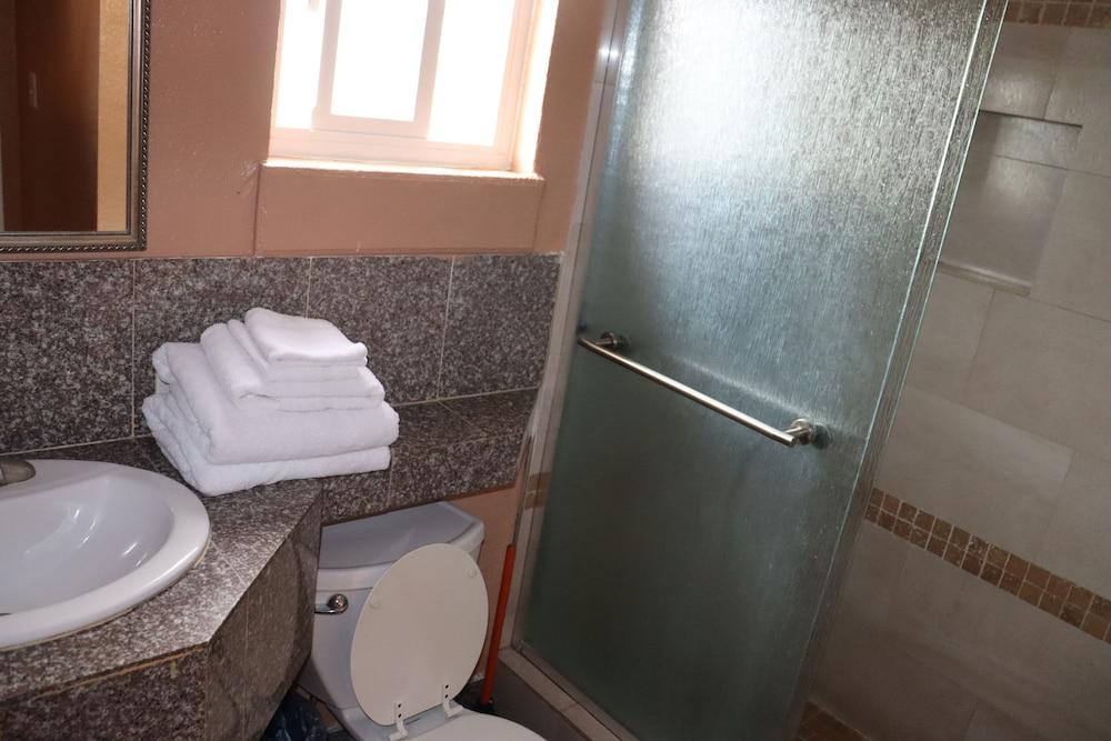 Value Inn photo 12