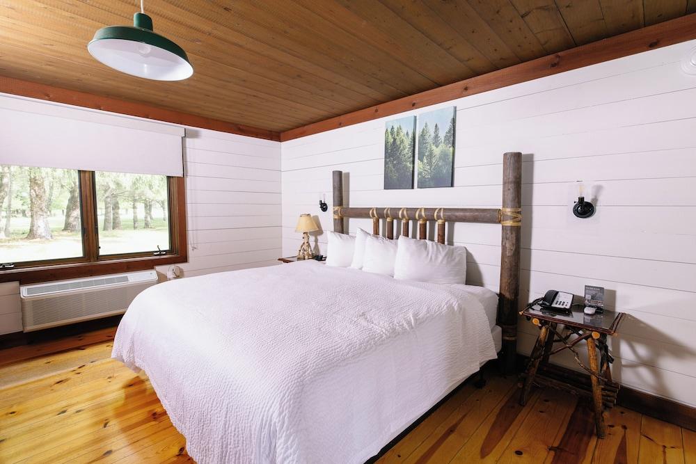 Drummond Island Resort photo 44