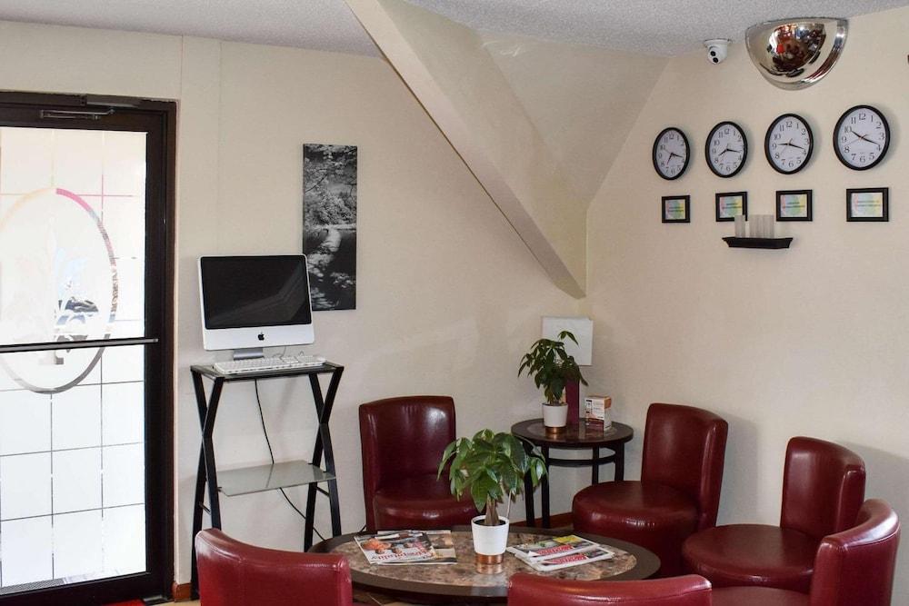 MHO Hotel Bordentown photo 3