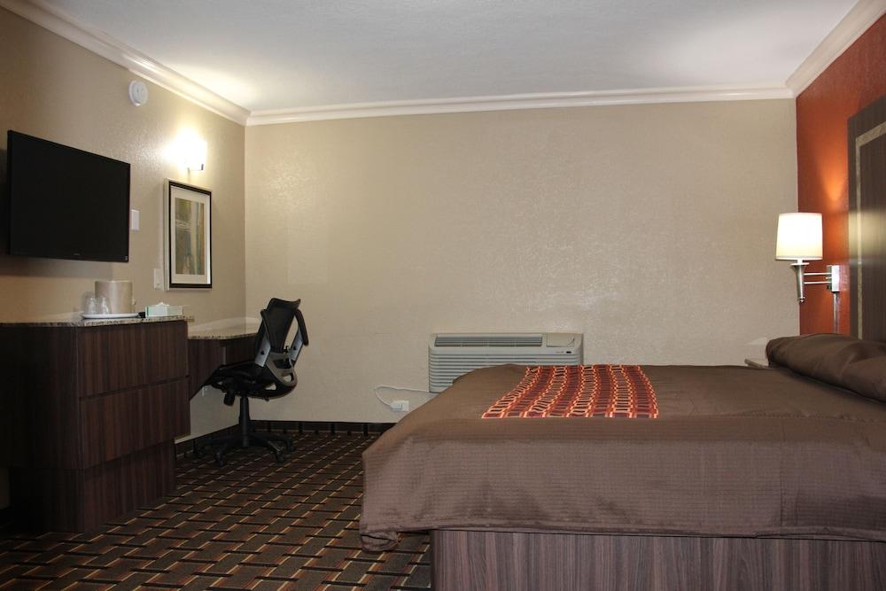 Budget Inn photo 5