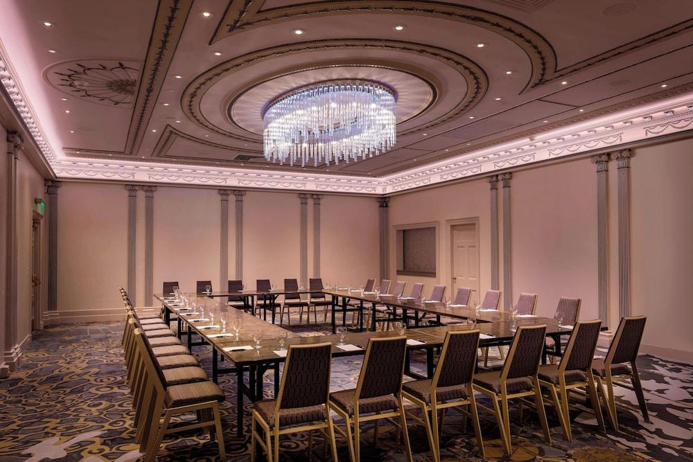 Sheraton Commander Hotel photo 33