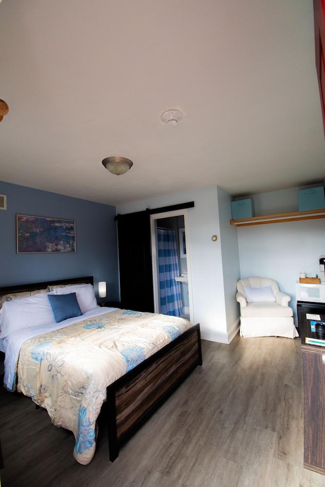Washington Park Motel photo 13