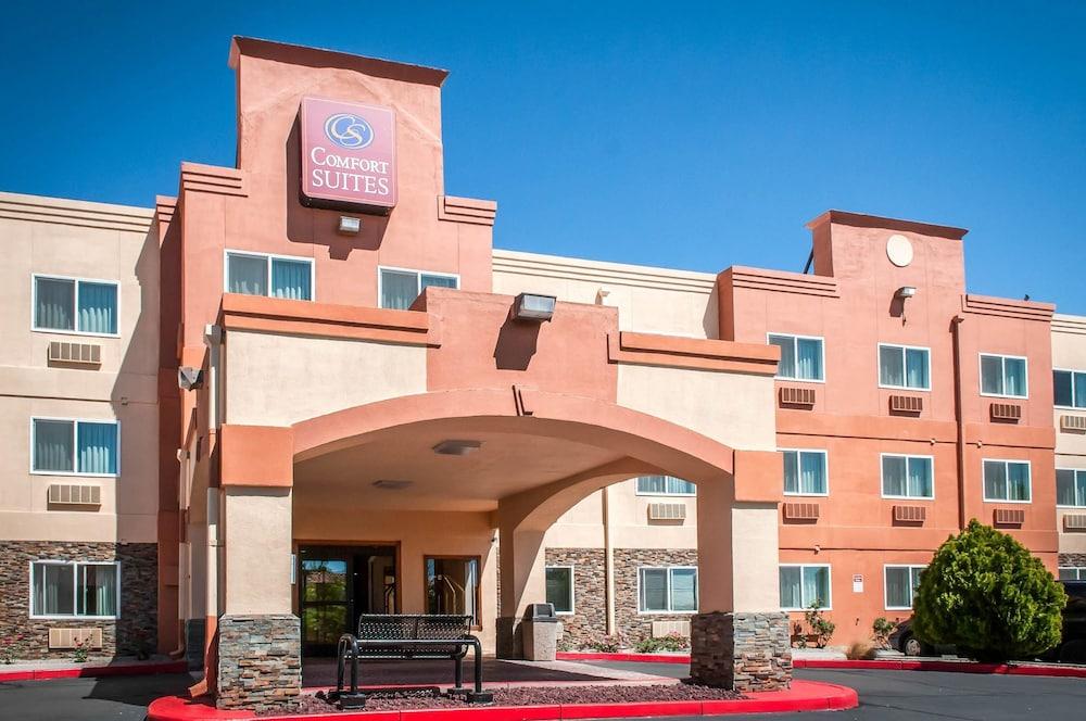 Comfort Suites Albuquerque/North Journal Center photo 10