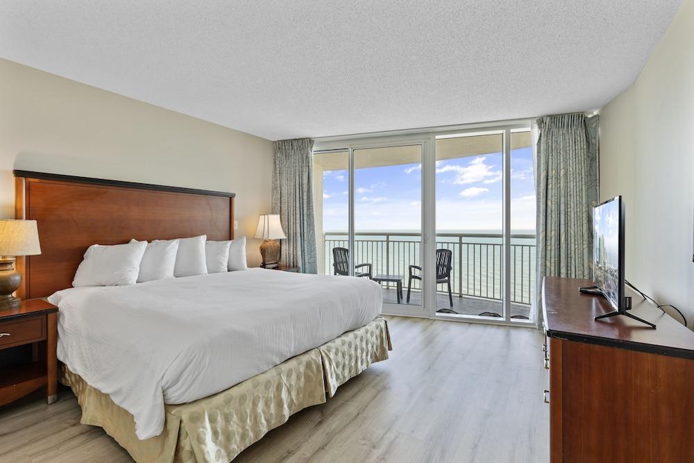 Sandy Beach Oceanfront Resort photo 78