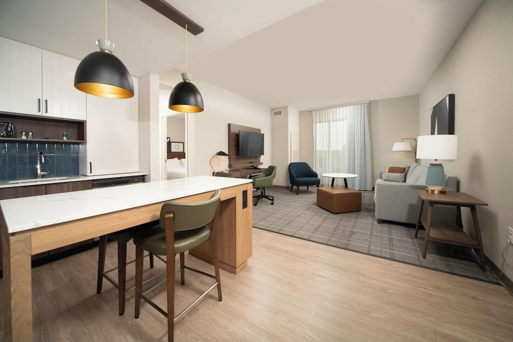 Staybridge Suites Cincinnati East Milford by IHG photo 14