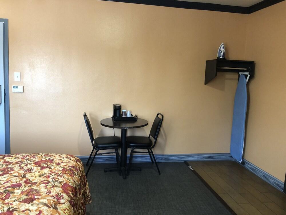 El Rancho Motel photo 3
