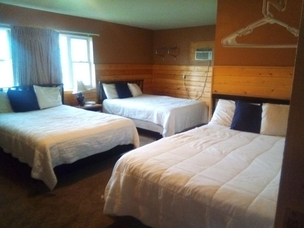 Two Rivers Inn West photo 35