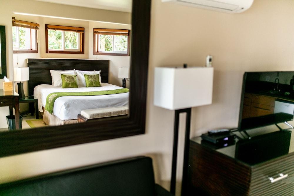 Hilo Beach House Inn photo 42