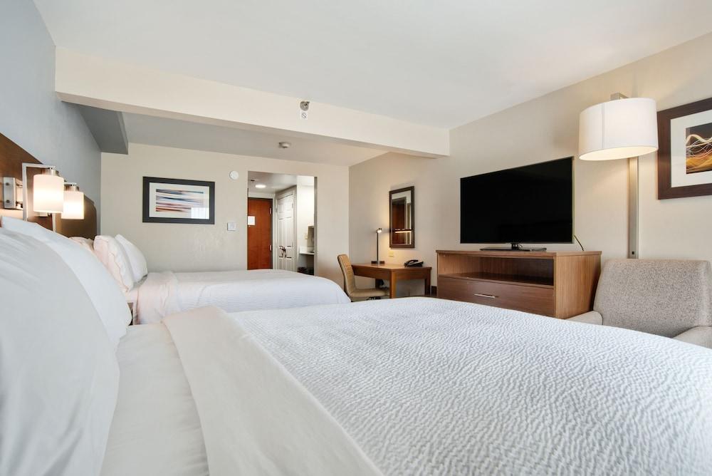 Holiday Inn Express Mobile I-65 by IHG photo 14