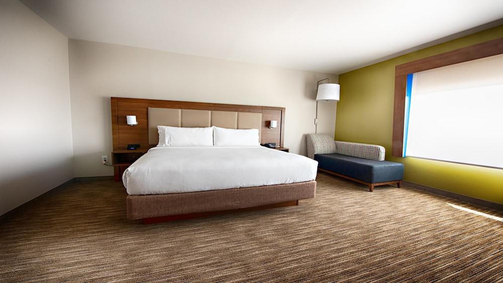 Holiday Inn Express & Suites Houston SW - Galleria Area by IHG photo 6