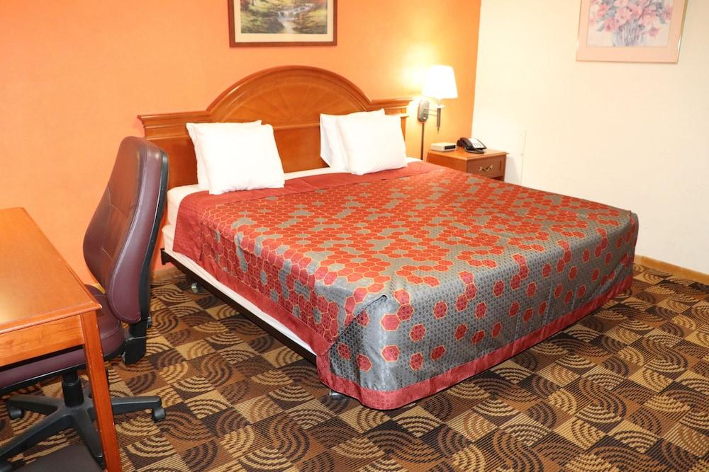 Best Nights Inn photo 32