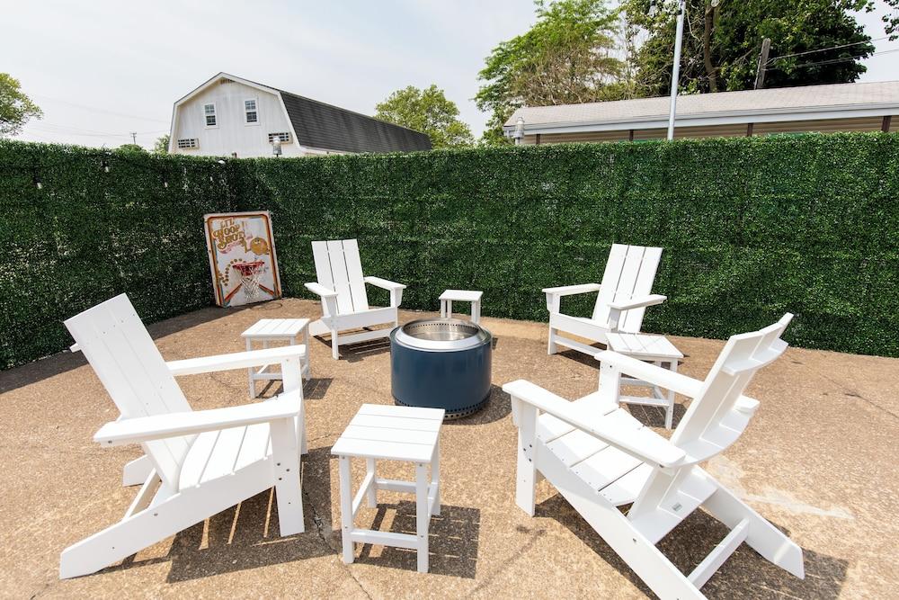 HomeField Inn. photo 41
