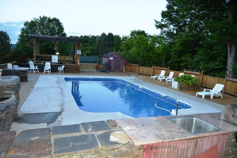 New World Inn photo 22