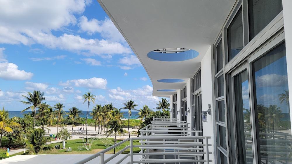 Strand Ocean Drive Suites photo 74