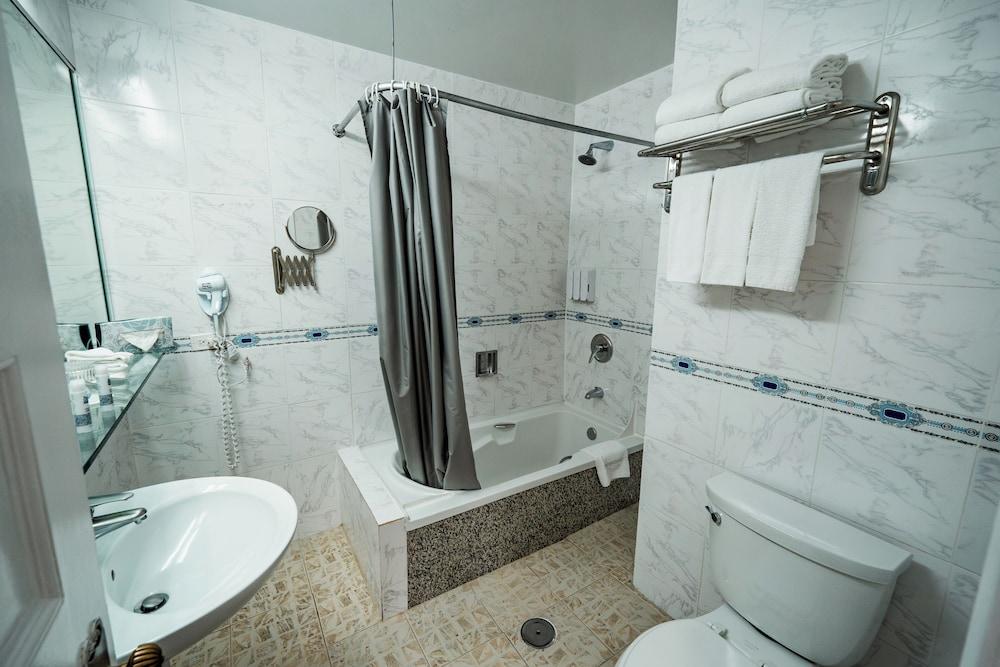 Congress Plaza Hotel photo 52