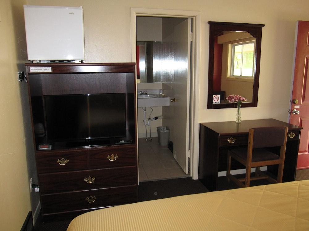 Palace Inn photo 4
